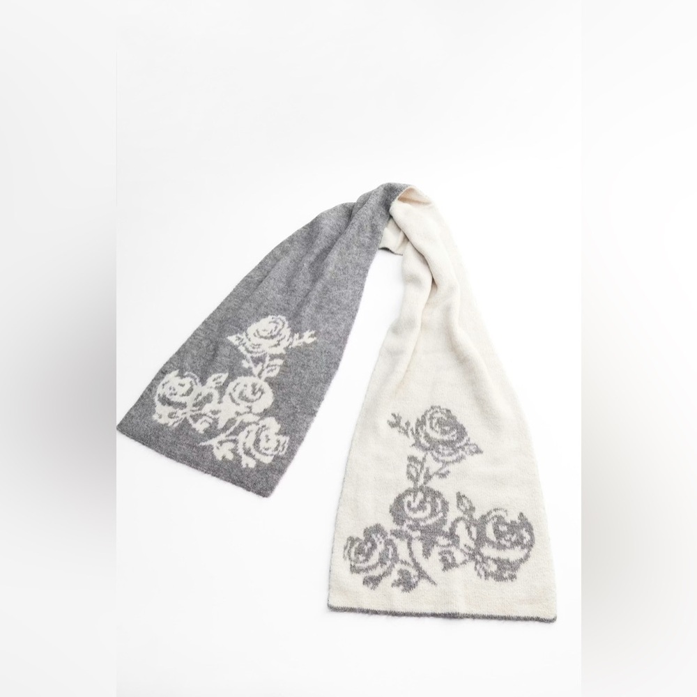 Zara Floral Knit Scarf in Gray & White Two Tone